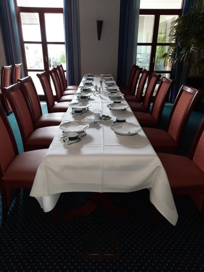 Hotel Schloemer Cloppenburg Bagian luar foto