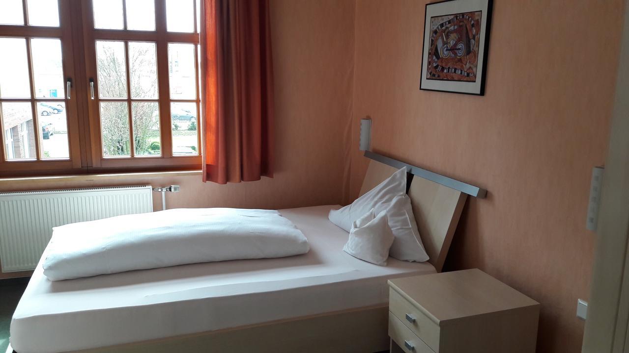 Hotel Schloemer Cloppenburg Bagian luar foto
