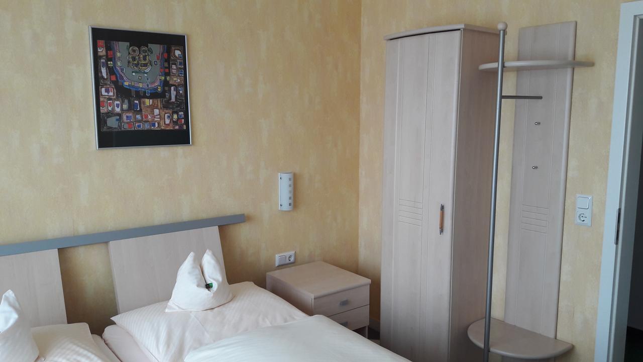 Hotel Schloemer Cloppenburg Bagian luar foto